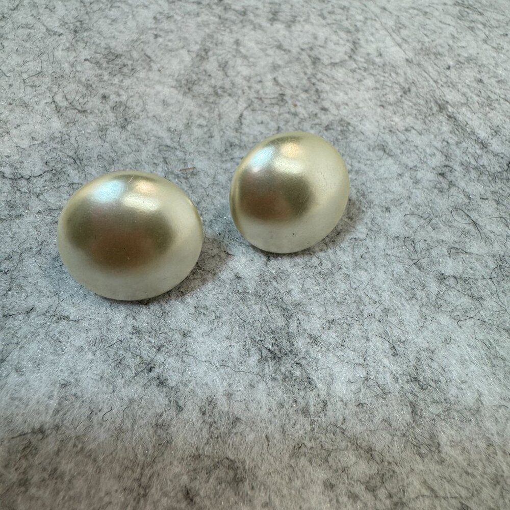 Vintage Sterling Silver & Faux Pearl Clip-On Earrings MCM Button shaped - Picture 6 of 10
